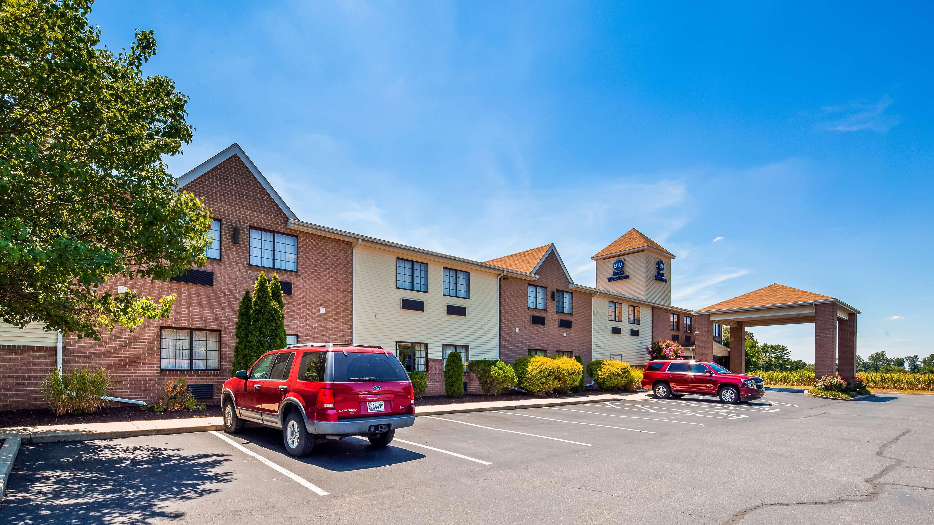 Best Western Plus Hannaford Inn & Suites Kenwood Buitenkant foto